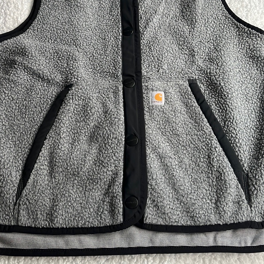 New Carhartt Vest - Picture 3 of 5
